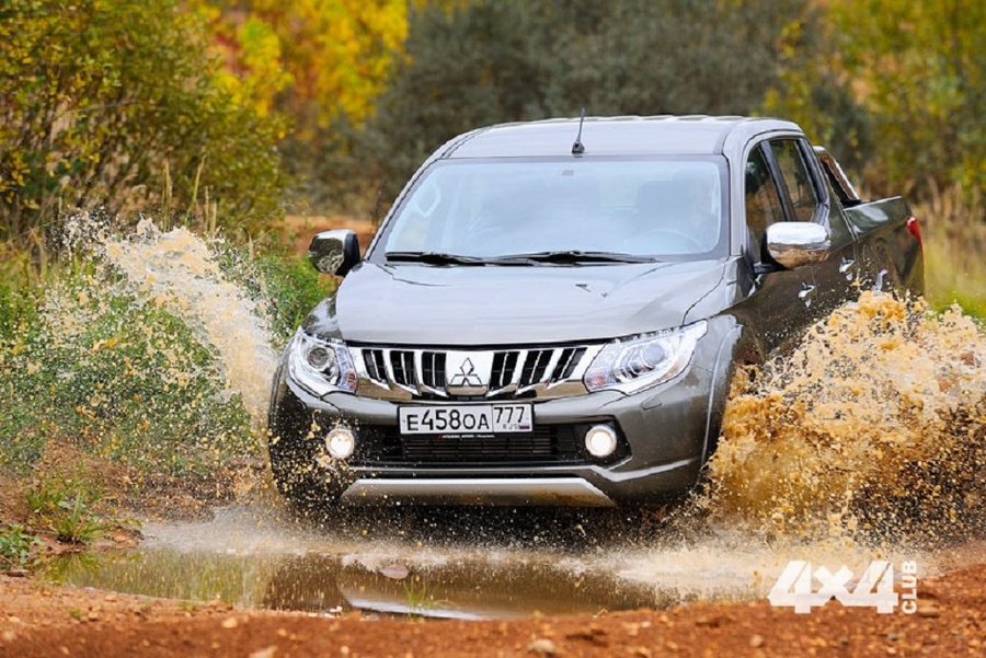 Mitsubishi l200 Рё РґРµРІСѓС€РєРё