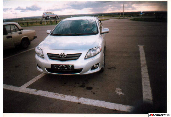 Toyota Corolla 1.4 (2008 г.в.).