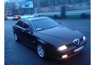 Alfa Romeo 166.