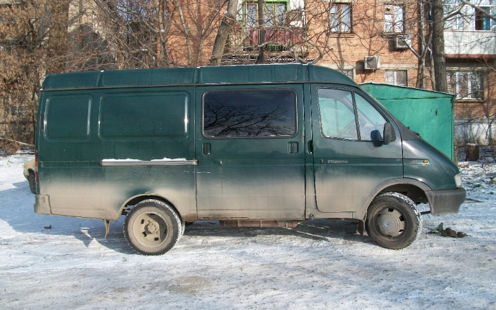 Работать, работать и еще раз работать.