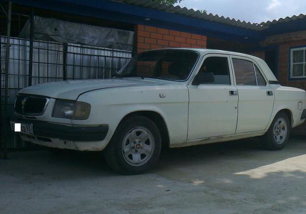 Белая Волга.