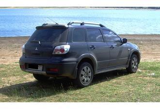 Mitsubishi Outlander 2.4 4WD.