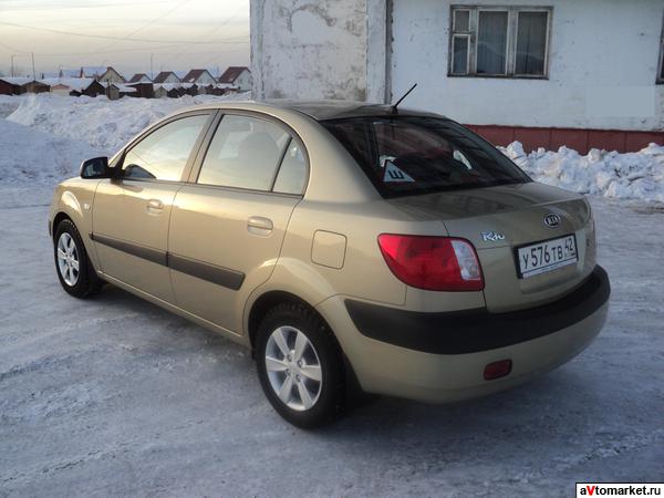 Kia Rio зимой.
