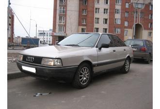 Audi 80.