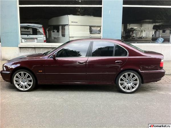 BMW 528i