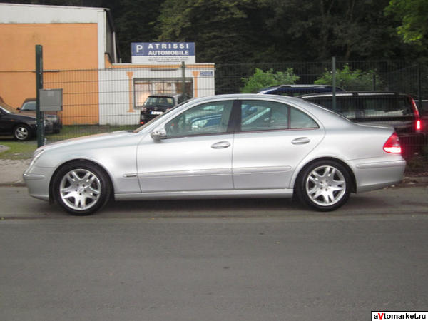 Mercedes e 270 cdi 2002.