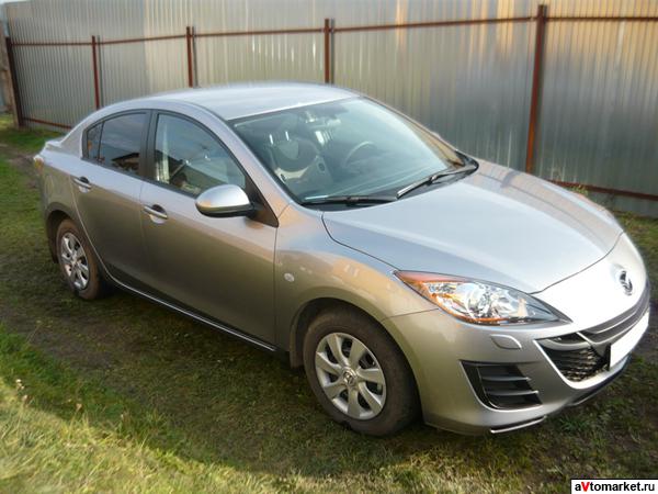 Mazda 3.