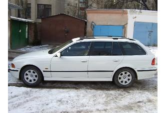 BMW 528i Touring