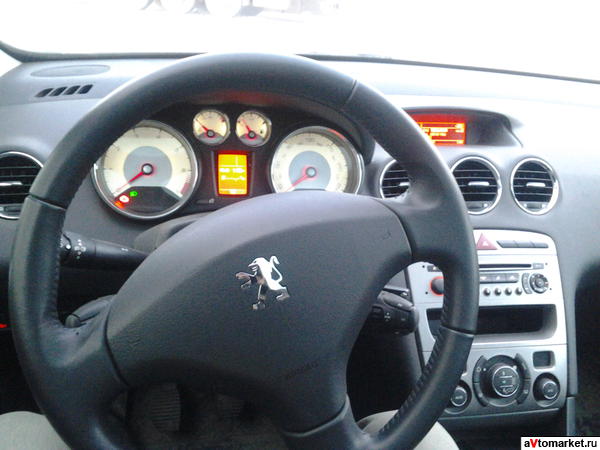 Peugeot 308.