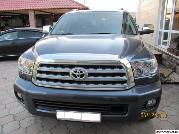 Toyota Sequoia 5.7.