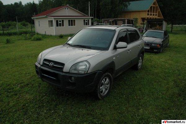 Hyundai Tucson.