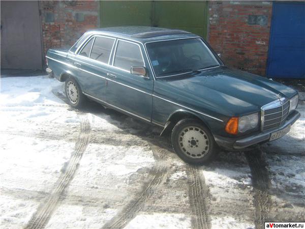 Мercedes 200D 1981.