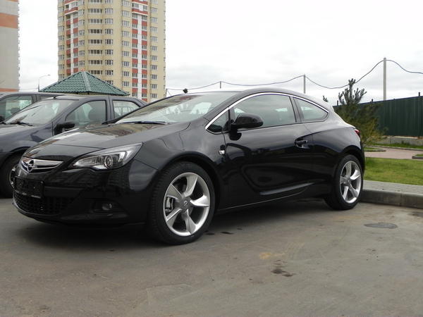 Опель Астра GTC 2.0 DTJ Турбо дизель.