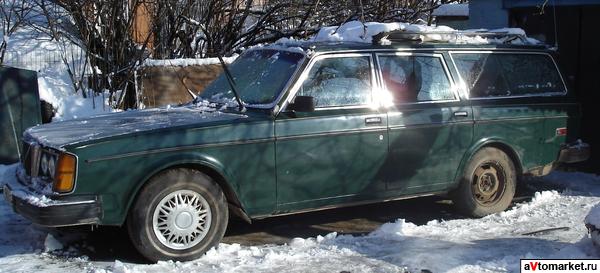 VOLVO 240.