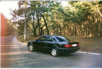 Audi S4.