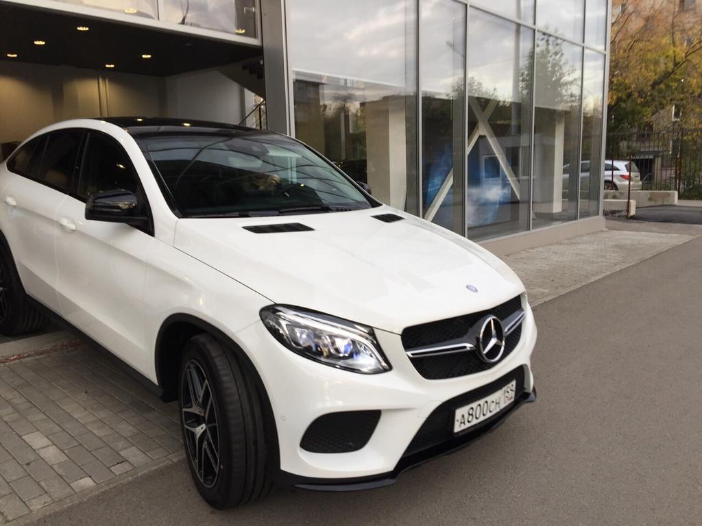 Mercedes Benz GLA 400