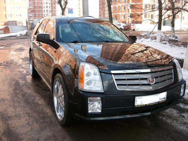 Кадиллак SRX 2004.