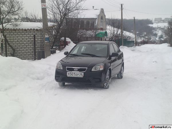 KIA Rio - черная молния.