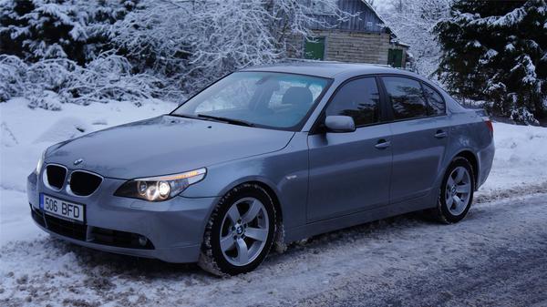 BMW E60 525I (04.2005 год)
