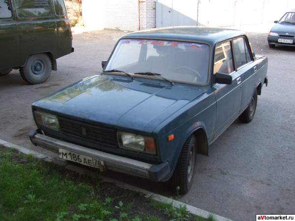 ВАЗ 21053.