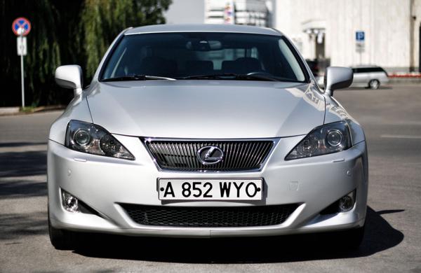 Lexus IS250, 2005.