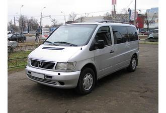 Mercedes V 230