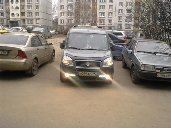 На переправе коней не меняю.