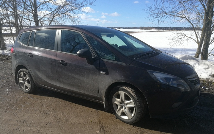 Отзыв о редкой комплектации Opel Zafira Tourer 1.8 115л.с.