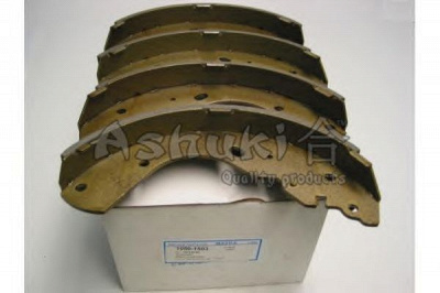ASHUKI 10501503 -  Комплект тормозных колодок