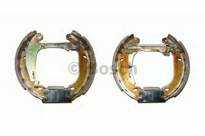 BOSCH 0204114004 -  Комплект тормозных колодок