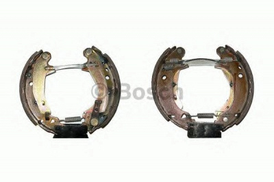 BOSCH 0204114028 -  Комплект тормозных колодок