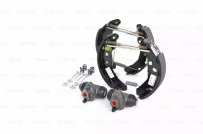 BOSCH 0204114047 -  Комплект тормозных колодок