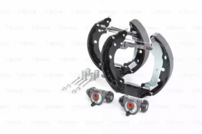 BOSCH 0204114156 -  Комплект тормозных колодок