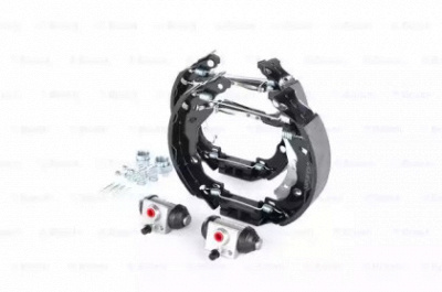 BOSCH 0204114181 -  Комплект тормозных колодок