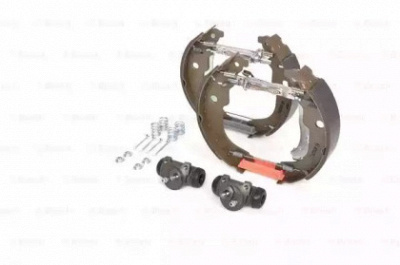BOSCH 0204114192 -  Комплект тормозных колодок
