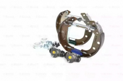 BOSCH 0204114203 -  Комплект тормозных колодок