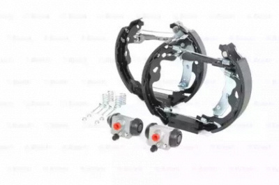 BOSCH 0204114333 -  Комплект тормозных колодок