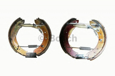 BOSCH 0204114530 -  Комплект тормозных колодок