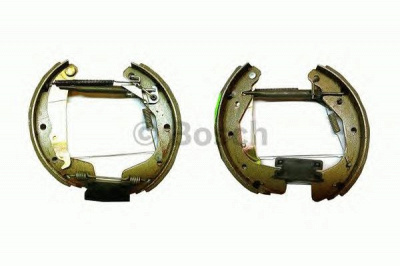 BOSCH 0204114543 -  Комплект тормозных колодок