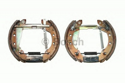 BOSCH 0204114546 -  Комплект тормозных колодок