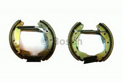 BOSCH 0204114583 -  Комплект тормозных колодок