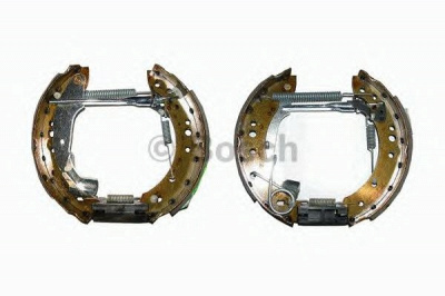 BOSCH 0204114614 -  Комплект тормозных колодок