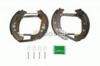 BOSCH 0204114627 -  Комплект тормозных колодок