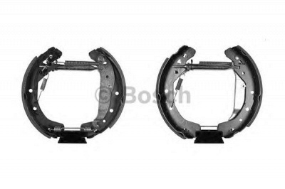 BOSCH 0204114633 -  Комплект тормозных колодок