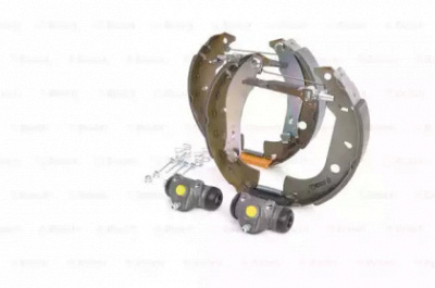 BOSCH 0204114653 -  Комплект тормозных колодок