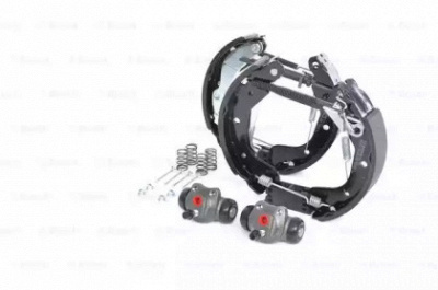 BOSCH 0204114659 -  Комплект тормозных колодок