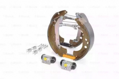 BOSCH 0204114661 -  Комплект тормозных колодок