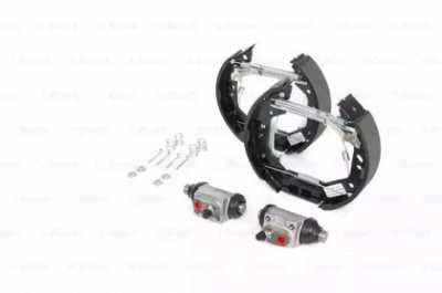 BOSCH 0204114674 -  Комплект тормозных колодок