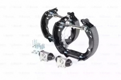 BOSCH 0204114680 -  Комплект тормозных колодок