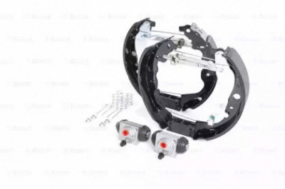 BOSCH 0204114896 -  Комплект тормозных колодок